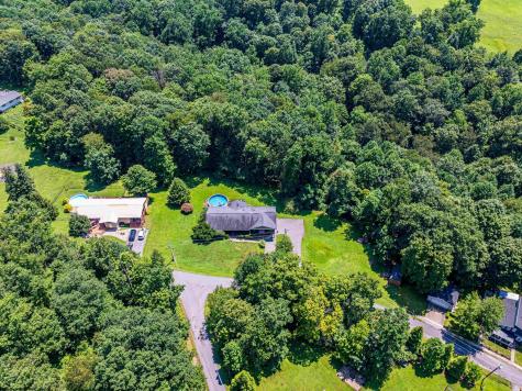 341 Arbogast Lane Morgantown WV 26508