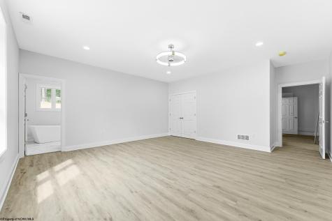 206 Jade Drive Morgantown WV 26508