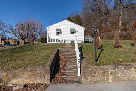 1425 Pleasant Valley Road Fairmont WV 26554
