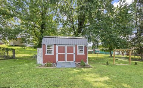 16 Boggess Street Buckhannon WV 26201