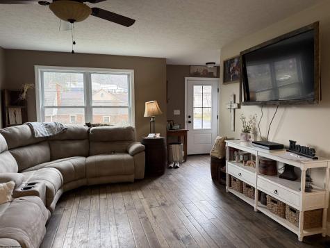 1544 Tulip Lane Fairmont WV 26554