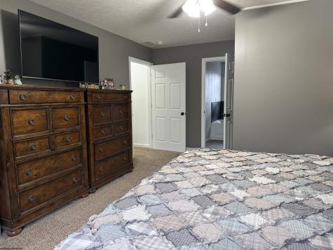 1544 Tulip Lane Fairmont WV 26554