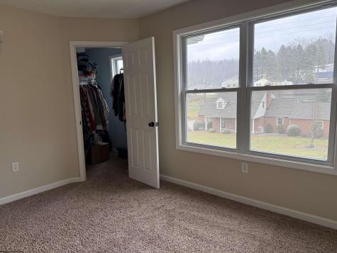 1544 Tulip Lane Fairmont WV 26554