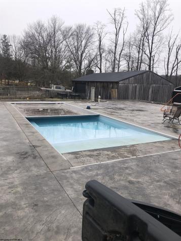 1544 Tulip Lane Fairmont WV 26554