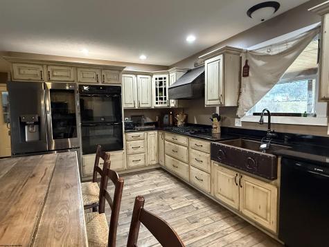 1544 Tulip Lane Fairmont WV 26554
