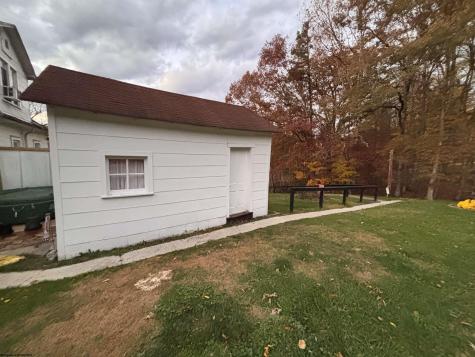 21 N Wilson Street Junior WV 26275