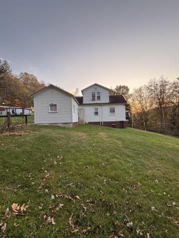 21 N Wilson Street Junior WV 26275