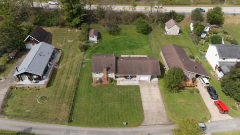 1457 Maple Lake Road Bridgeport WV 26330