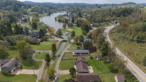 1457 Maple Lake Road Bridgeport WV 26330
