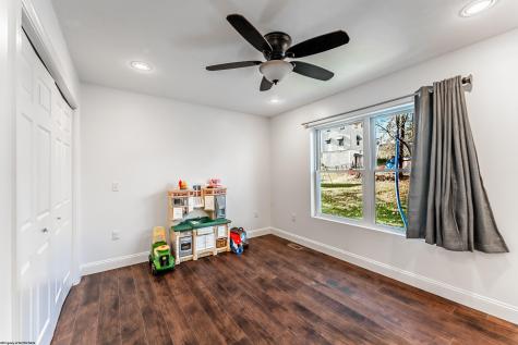 404 Lee Street Fairmont WV 26554