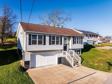 404 Lee Street Fairmont WV 26554