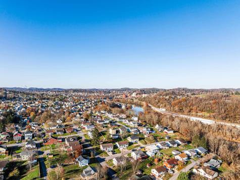 404 Lee Street Fairmont WV 26554