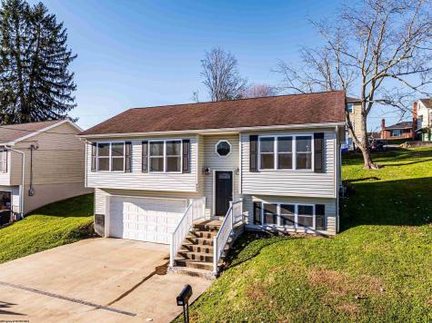 404 Lee Street Fairmont WV 26554