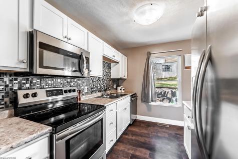 404 Lee Street Fairmont WV 26554