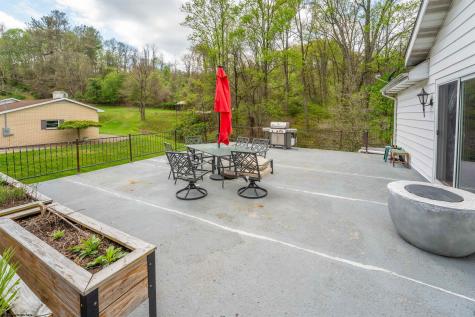 688 E Grafton Road Fairmont WV 26554