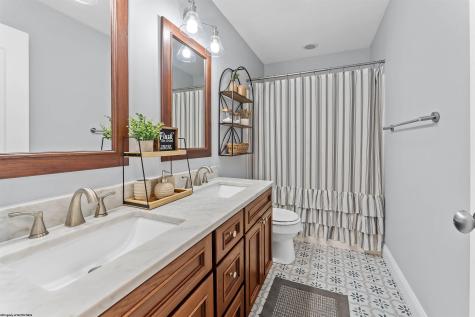 511 Santa Fe Court Morgantown WV 26508