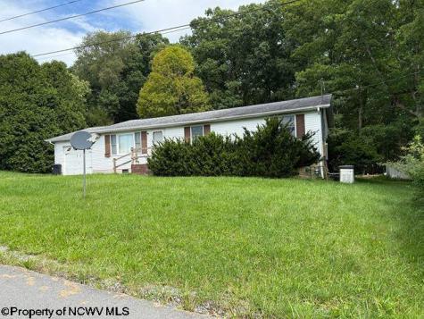 28 S Grove Avenue Reedsville WV 26547