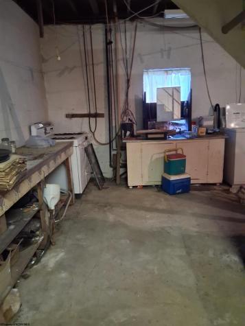 2700 N Calhoun Highway Grantsville WV 26147