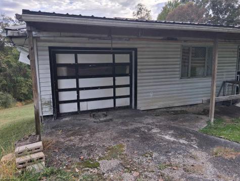 2700 N Calhoun Highway Grantsville WV 26147