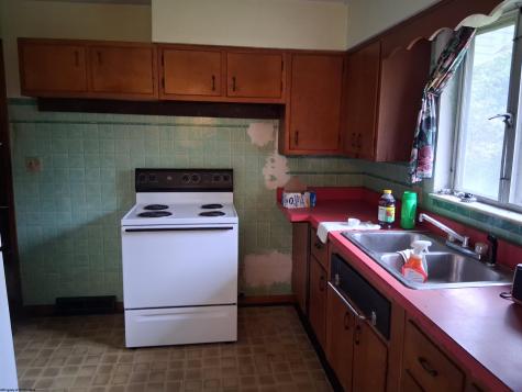 2700 N Calhoun Highway Grantsville WV 26147