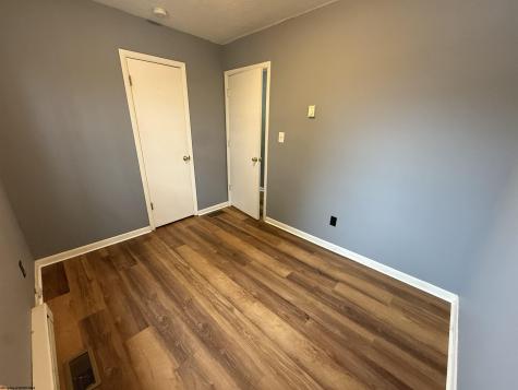 80 Buckingham Road Morgantown WV 26508