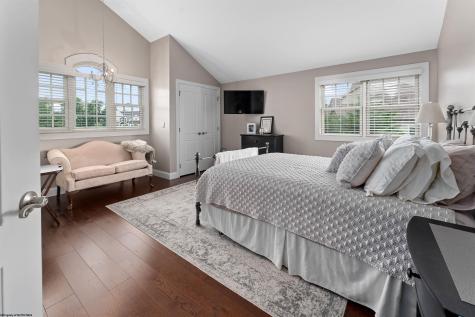 1009 Summit Drive Morgantown WV 26508