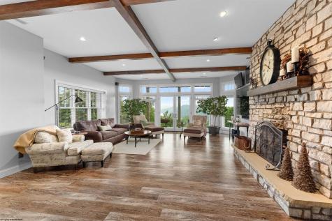 1009 Summit Drive Morgantown WV 26508