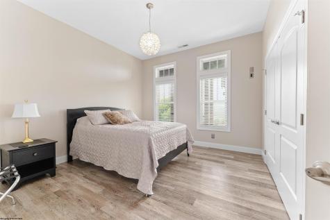 1009 Summit Drive Morgantown WV 26508