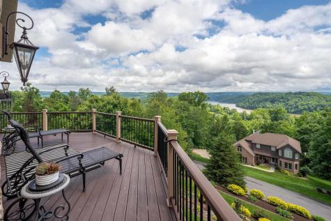 1009 Summit Drive Morgantown WV 26508