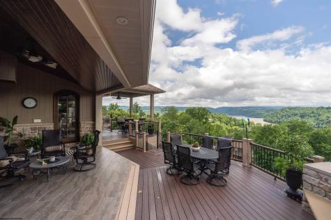 1009 Summit Drive Morgantown WV 26508