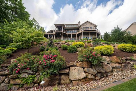 1009 Summit Drive Morgantown WV 26508