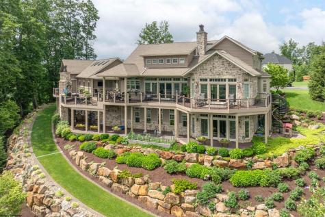 1009 Summit Drive Morgantown WV 26508