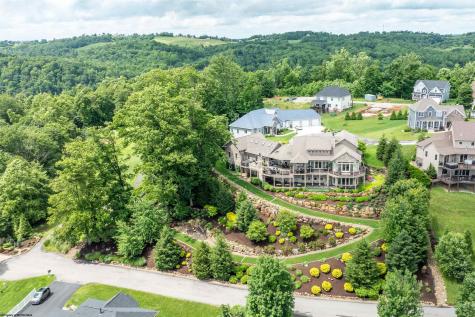 1009 Summit Drive Morgantown WV 26508