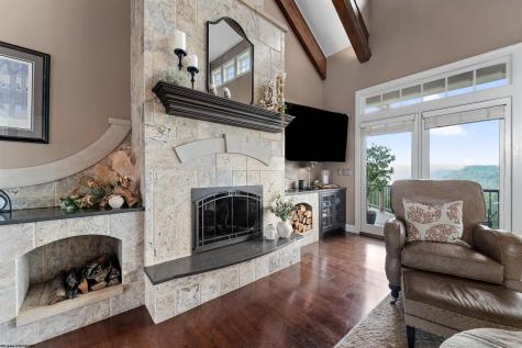 1009 Summit Drive Morgantown WV 26508