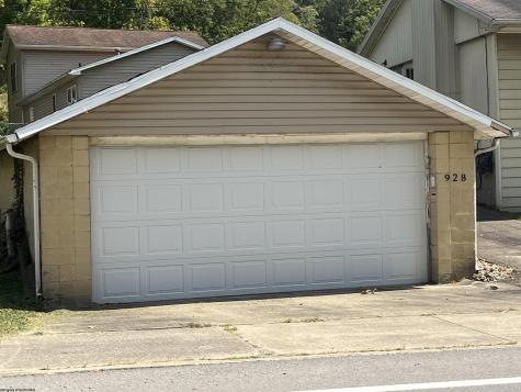 928 N Main Avenue Weston WV 26452