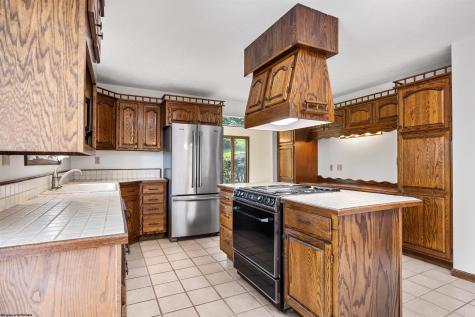 3300 Fox Run Court Morgantown WV 26508