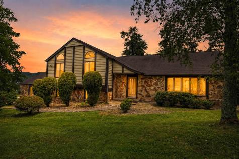 3300 Fox Run Court Morgantown WV 26508