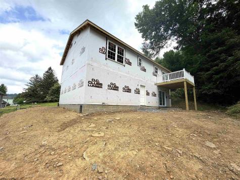 4 Brettwald Trail Morgantown WV 26508