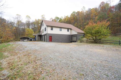 75 Kerry Rock Trail Ellamore WV 26267