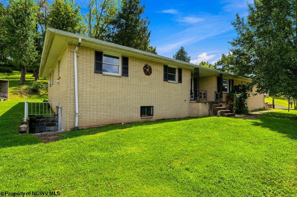 30 Cleveland Avenue Clarksburg WV 26301