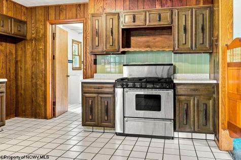 30 Cleveland Avenue Clarksburg WV 26301