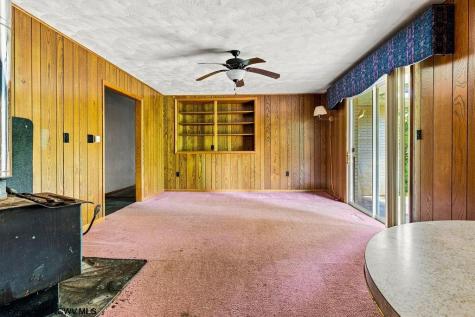 30 Cleveland Avenue Clarksburg WV 26301