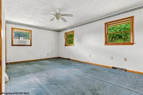 30 Cleveland Avenue Clarksburg WV 26301