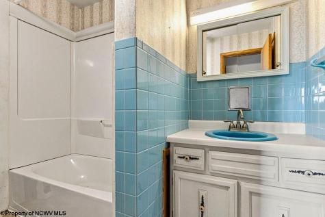 30 Cleveland Avenue Clarksburg WV 26301
