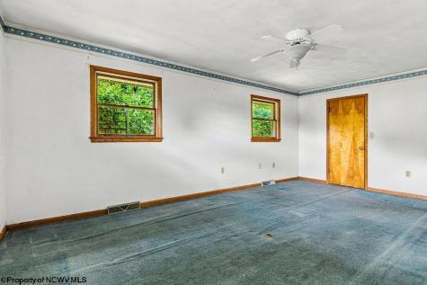 30 Cleveland Avenue Clarksburg WV 26301