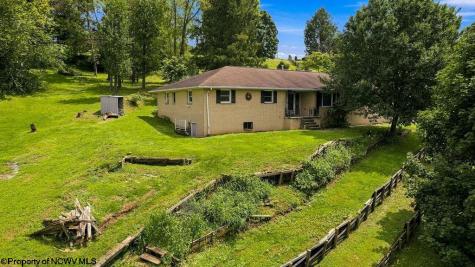 30 Cleveland Avenue Clarksburg WV 26301