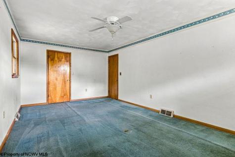 30 Cleveland Avenue Clarksburg WV 26301