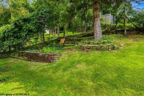 30 Cleveland Avenue Clarksburg WV 26301
