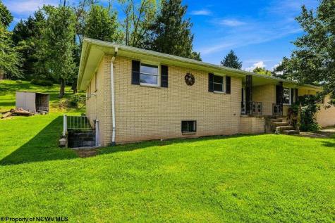 30 Cleveland Avenue Clarksburg WV 26301