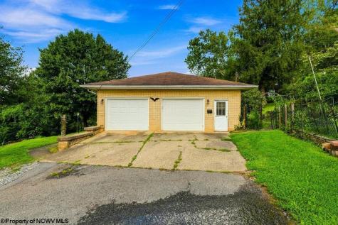 30 Cleveland Avenue Clarksburg WV 26301